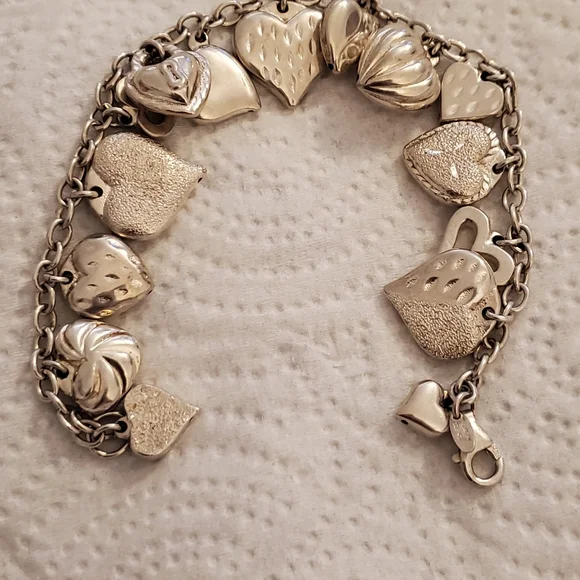 Vintage sterling silver heart charm bracelet - Picture 2 of 5